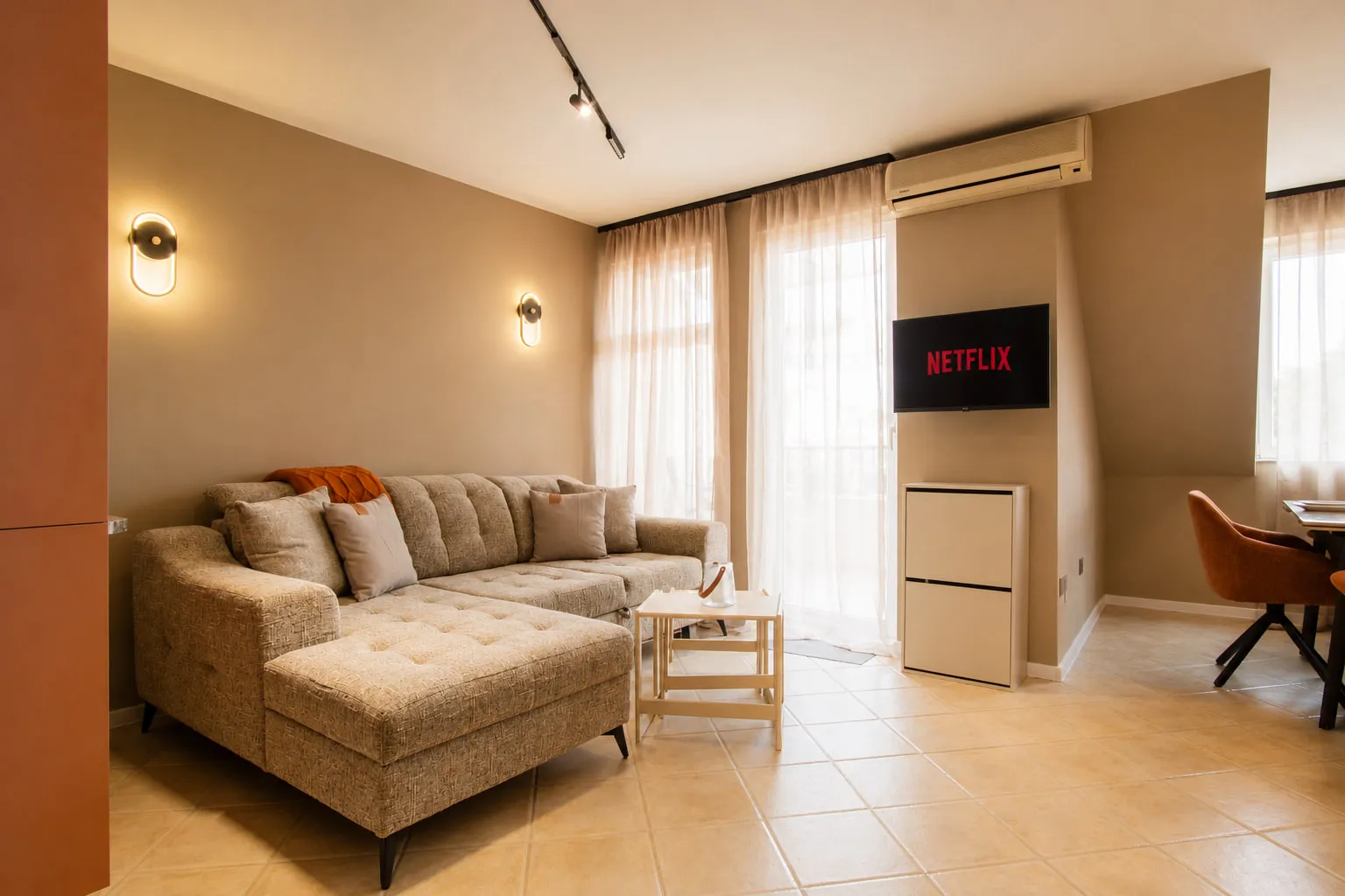 Имоти & Airbnb